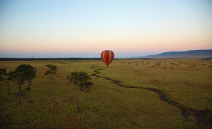 Hot-air-balloon-safari-Kenya-Masai-Mara-Reserve-governors-tented-camp.jpg